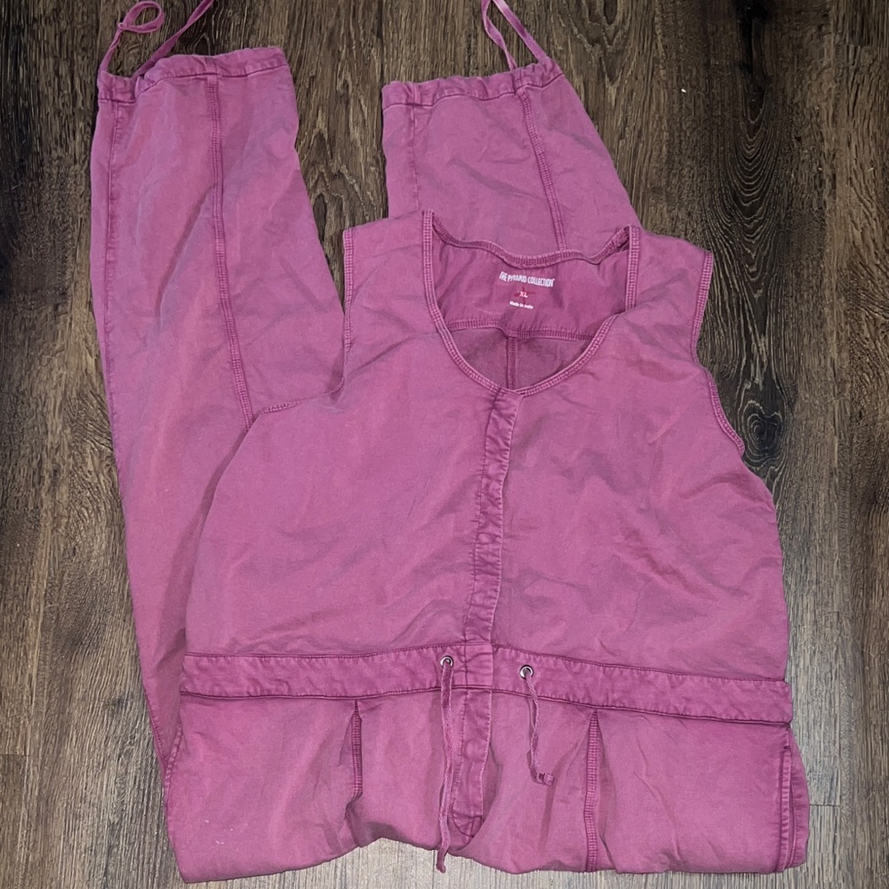 The Pyramid Collection Magenta Jumpsuit - XL